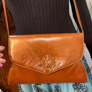 sinna color( ROSALINA ) purse
made in Spain ,vintage .